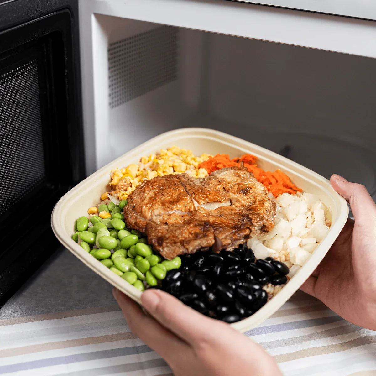 48 oz Square Bowl | Natural Fiber | Karat Earth®