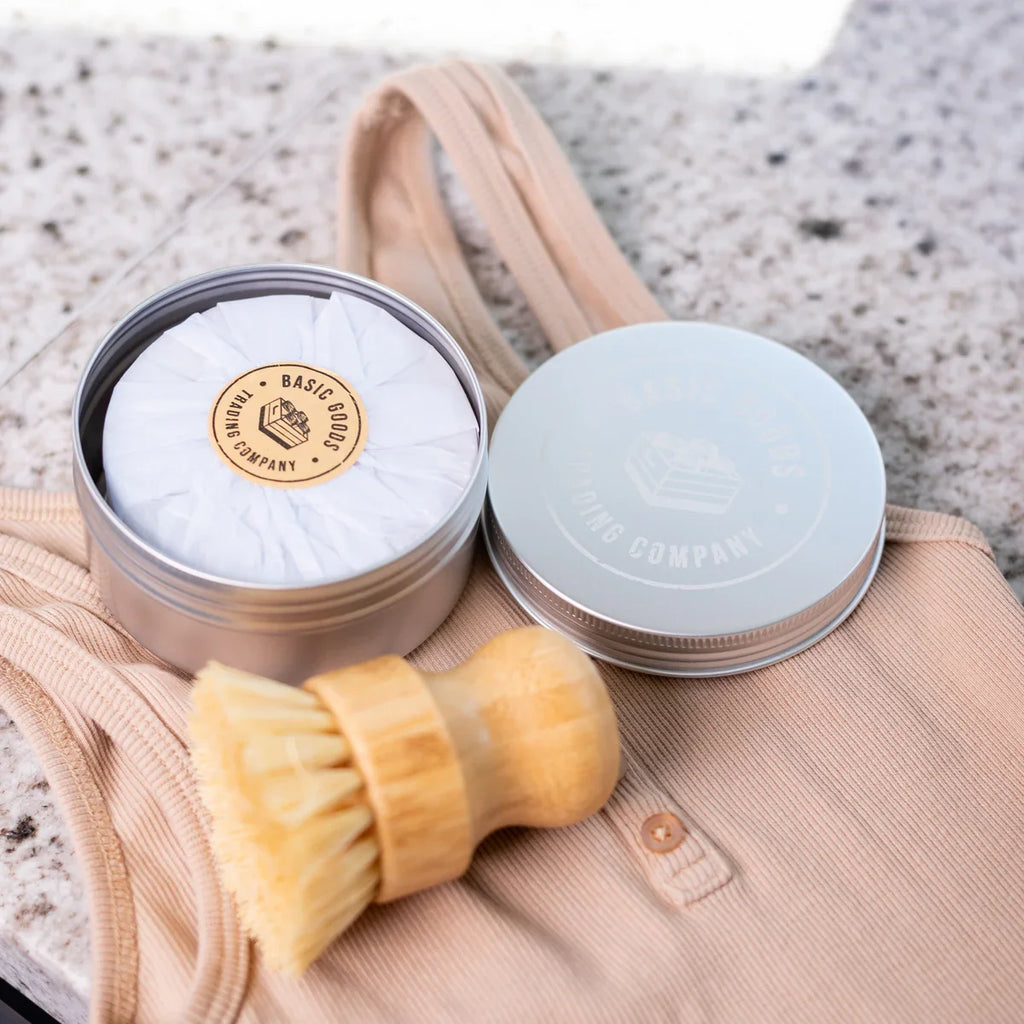 Net Zero Stain Bar Kit | Included Stain Bar Tin & Brush